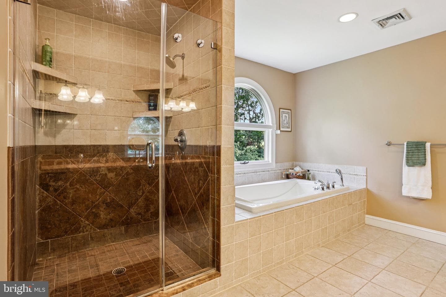 4033 Devonshire Drive photo 39