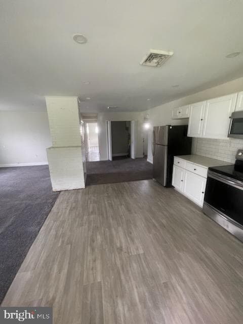 225 Oaktree Drive photo 7