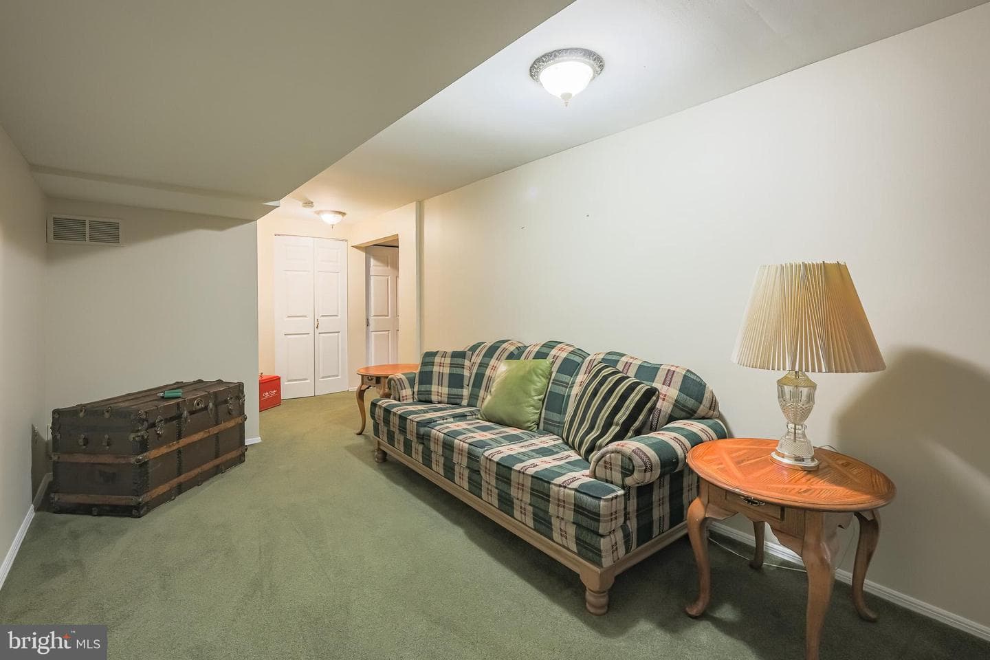 2460 Elfreths Alley photo 50