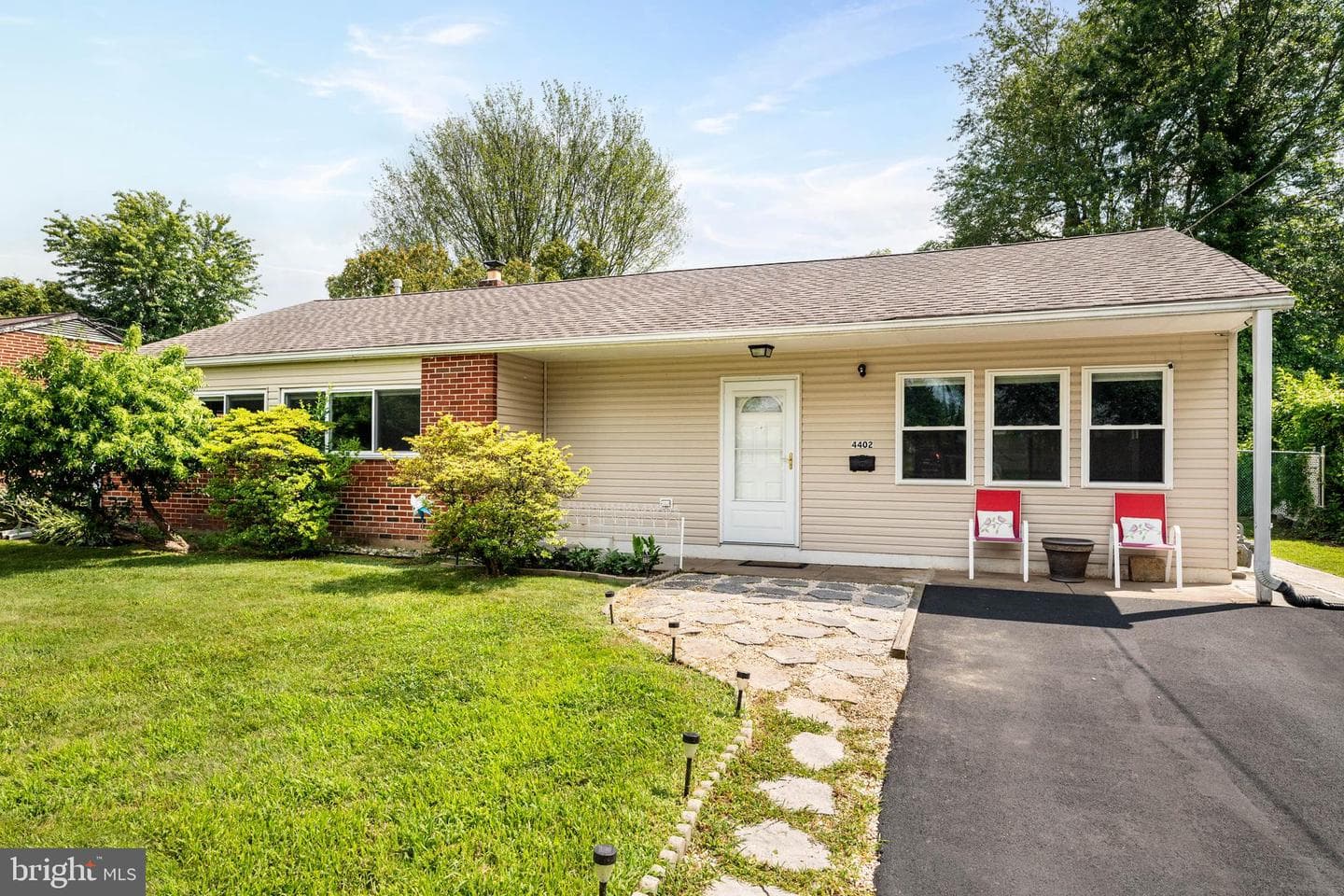 4402 Buckfield Terrace photo 1