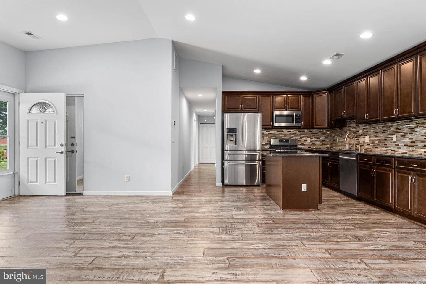 4402 Buckfield Terrace photo 5