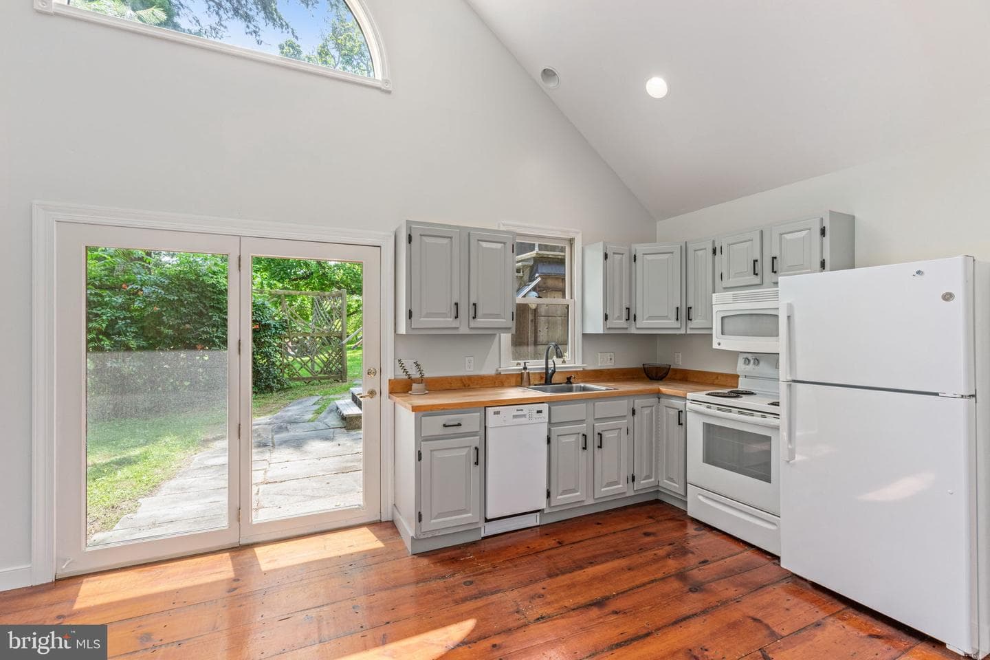 137 Callowhill Road photo 46