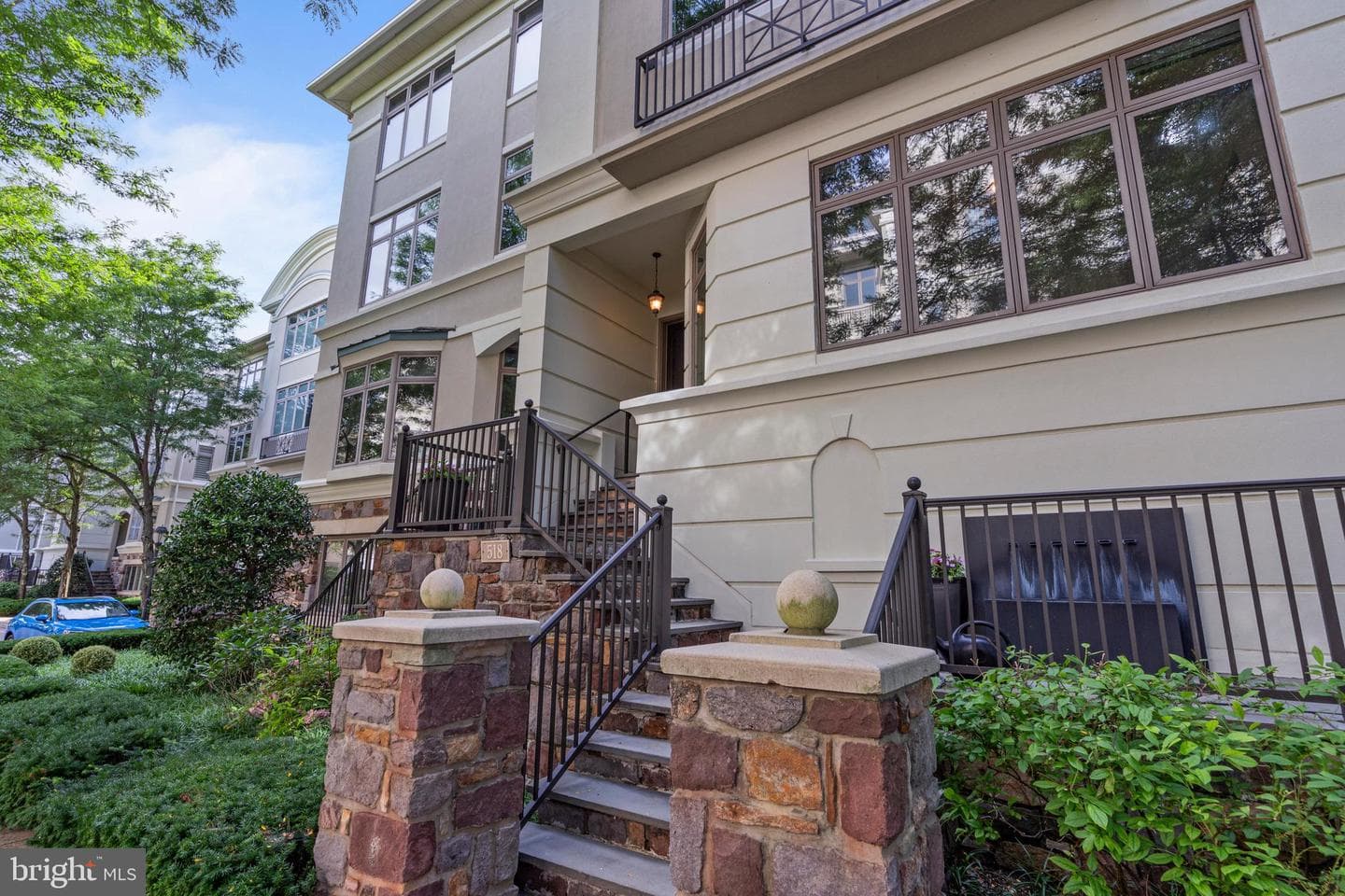 518 Waterview Place photo 4
