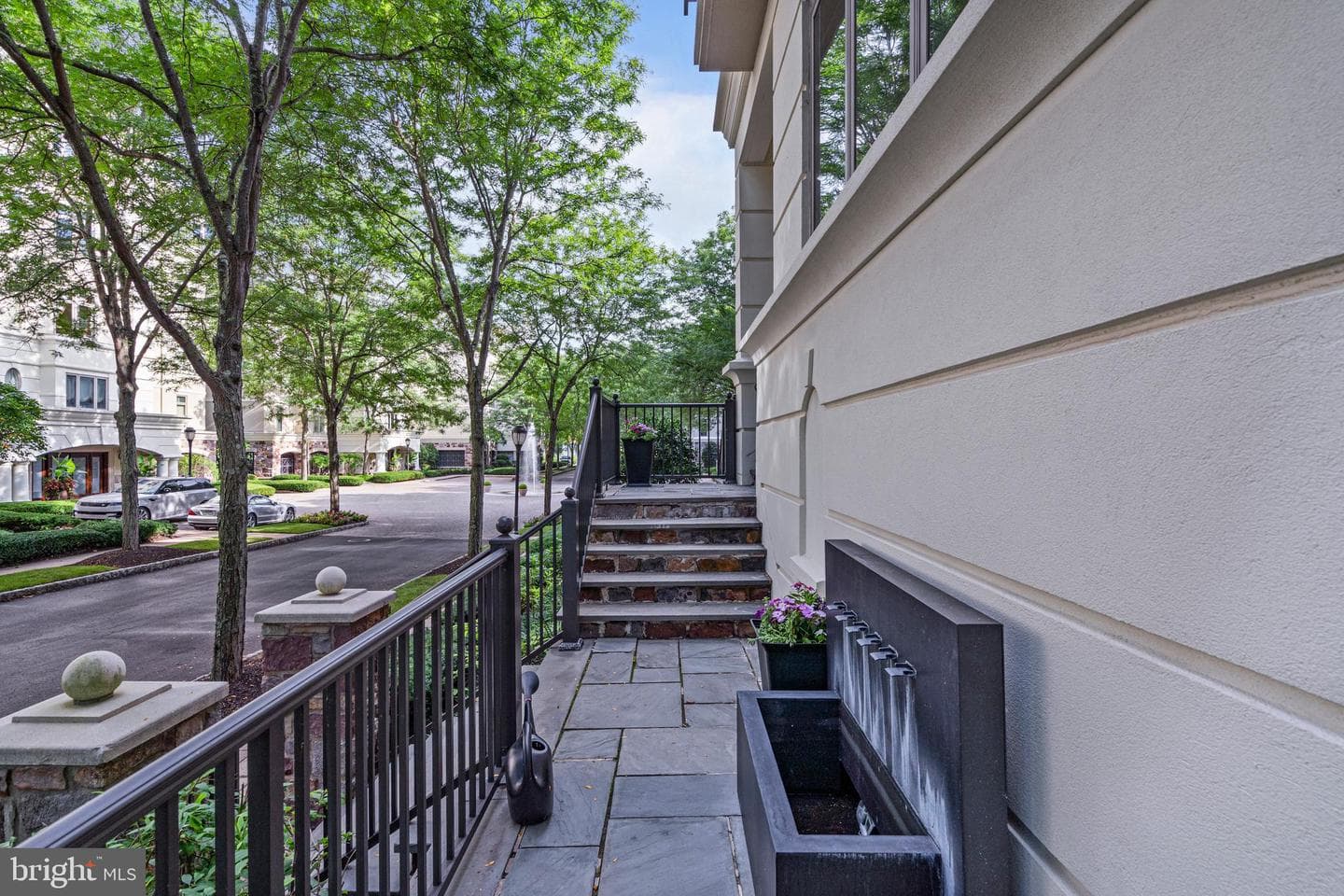 518 Waterview Place photo 5