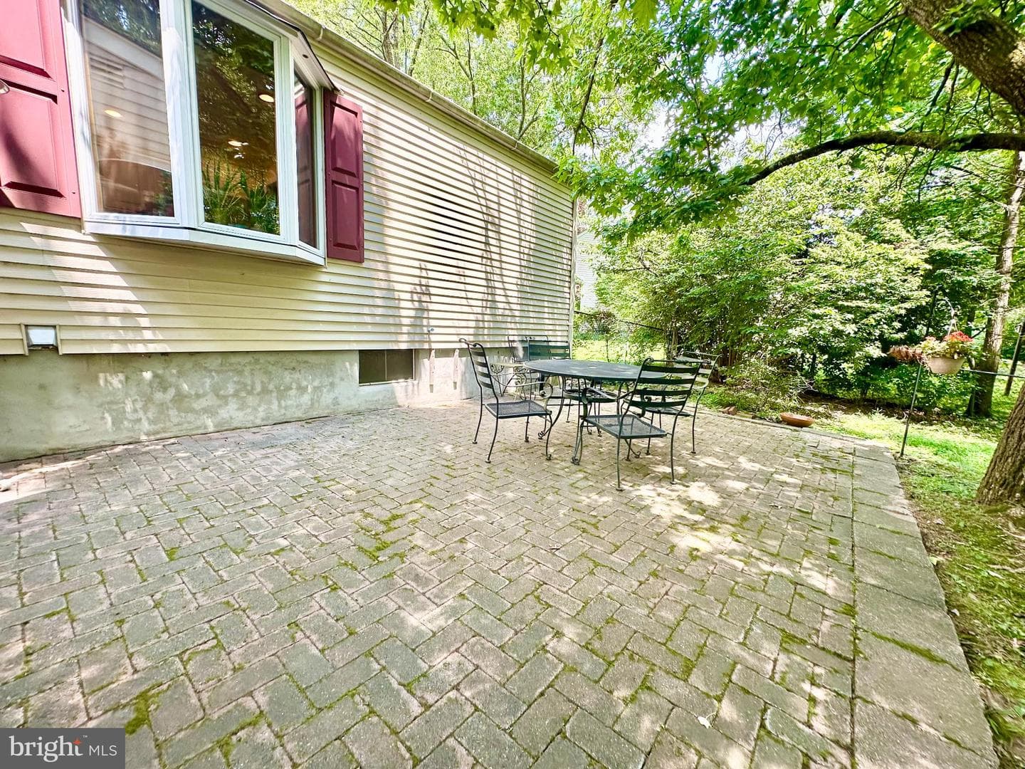 48 Deerpath Road photo 18
