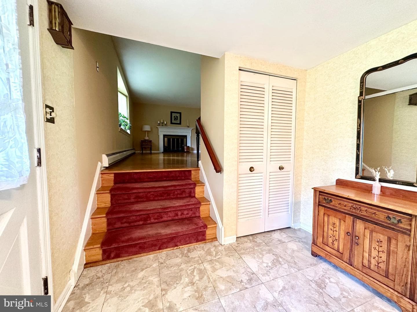 48 Deerpath Road photo 3