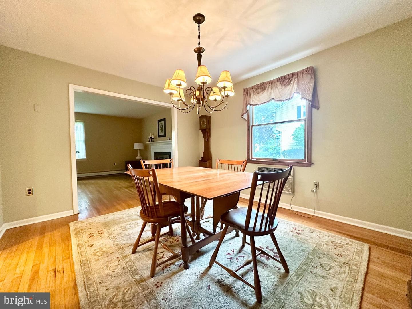 48 Deerpath Road photo 6