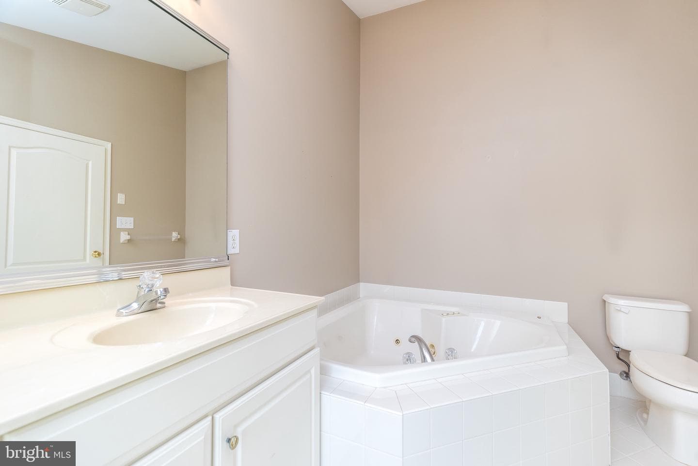 3138 E Brighton Street #37 photo 39