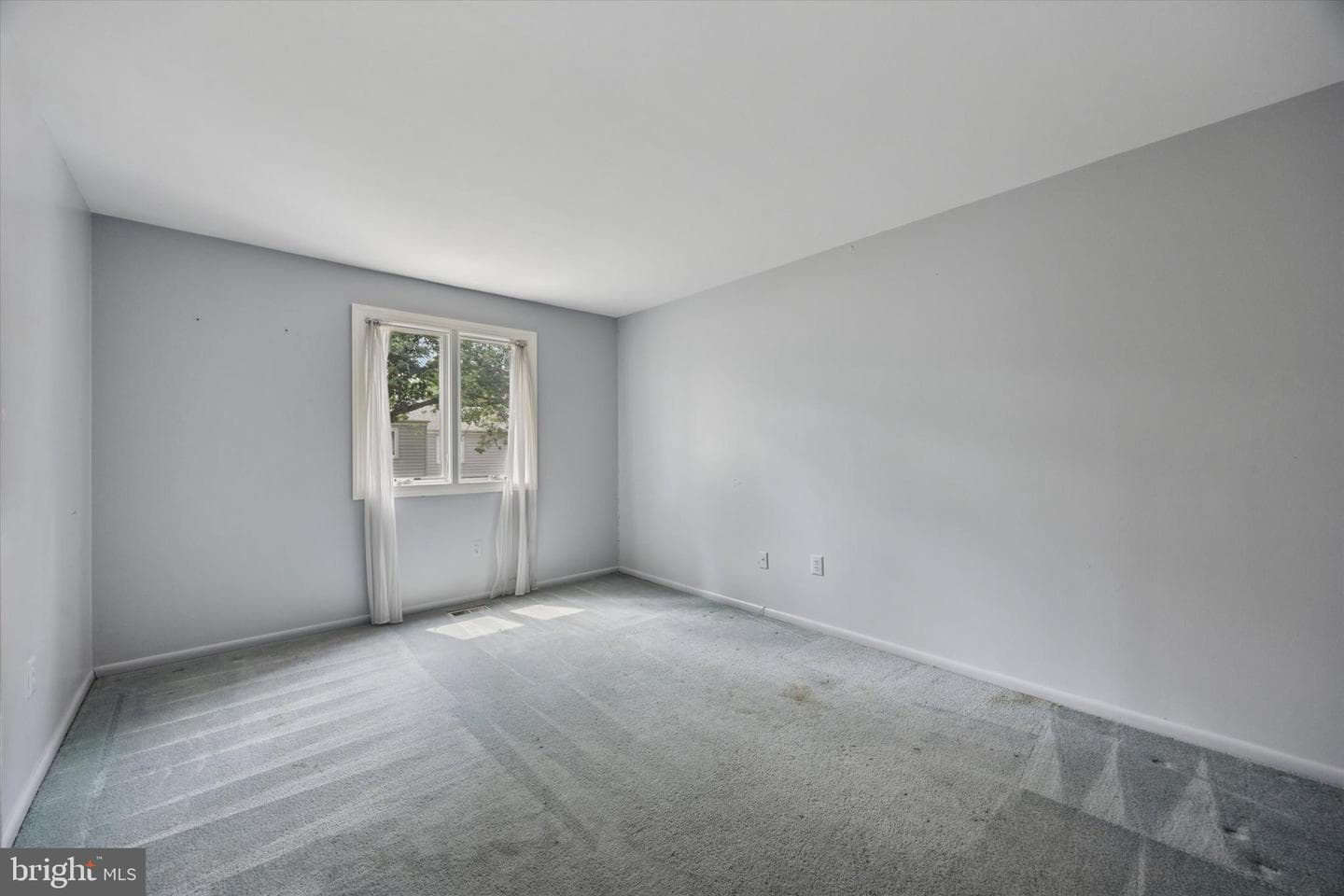506 Portsmouth Court photo 15