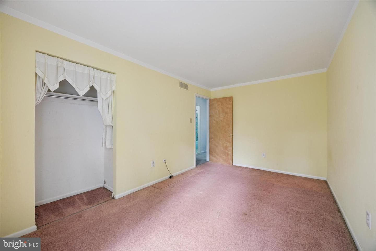 506 Portsmouth Court photo 18
