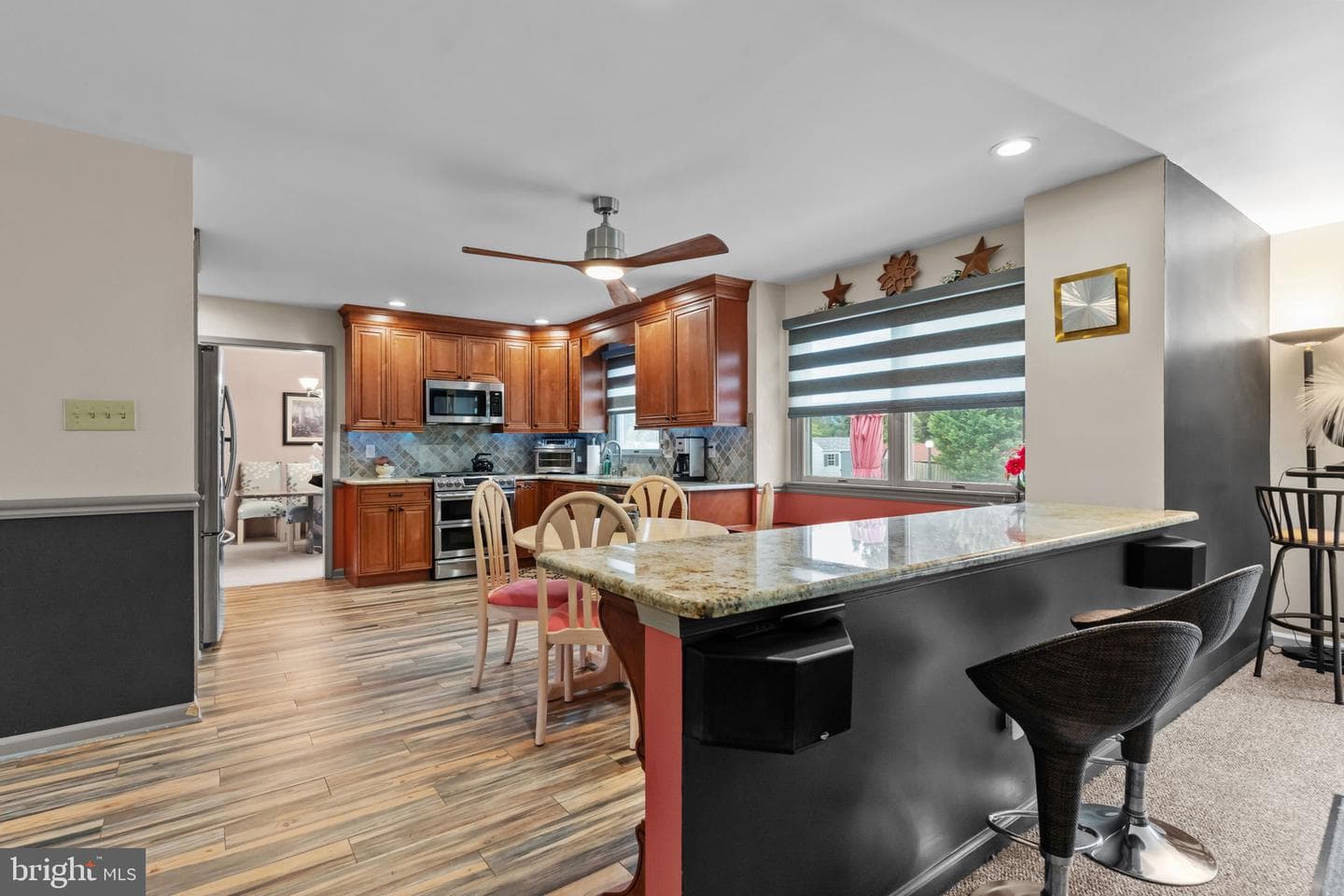 987 Highpointe Circle photo 12