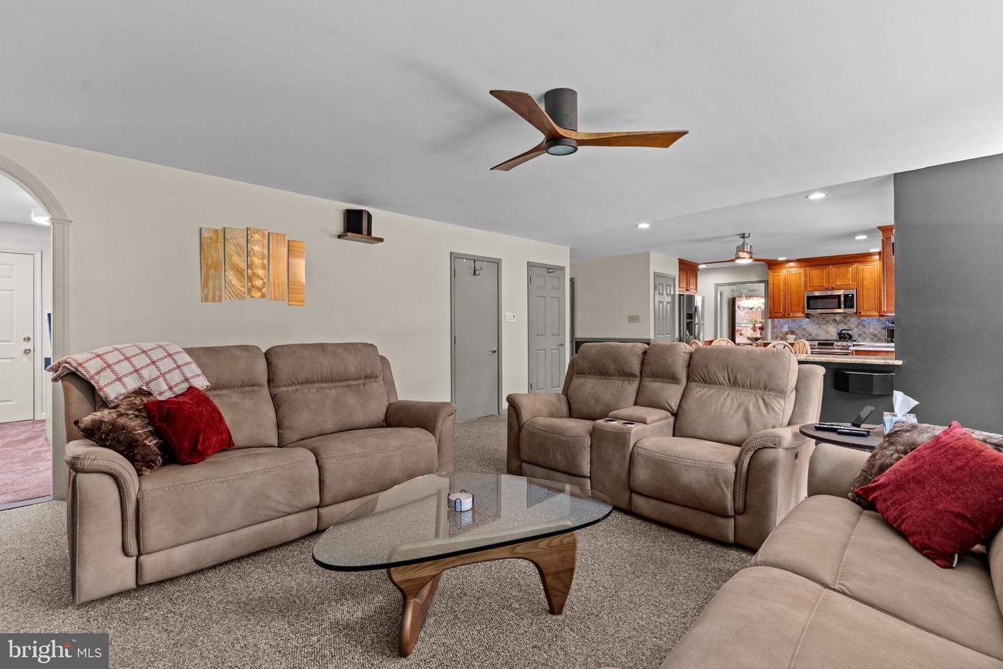 987 Highpointe Circle photo 14