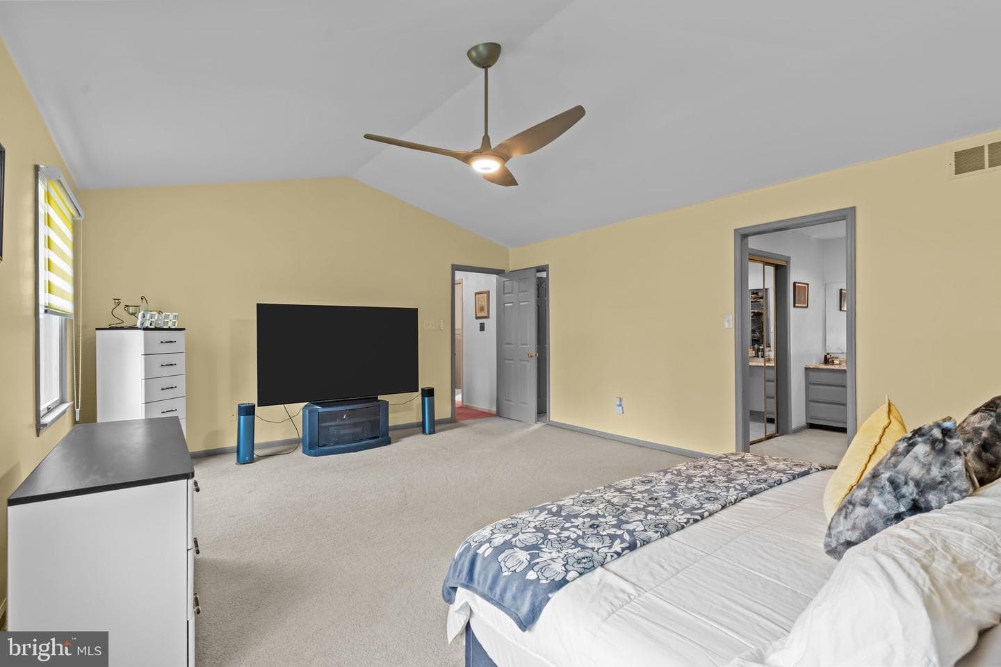 987 Highpointe Circle photo 19