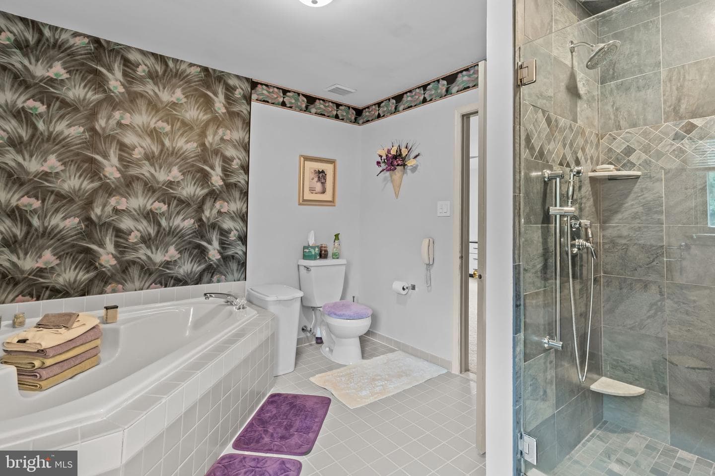 987 Highpointe Circle photo 22