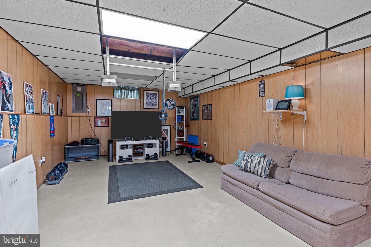 987 Highpointe Circle photo 28