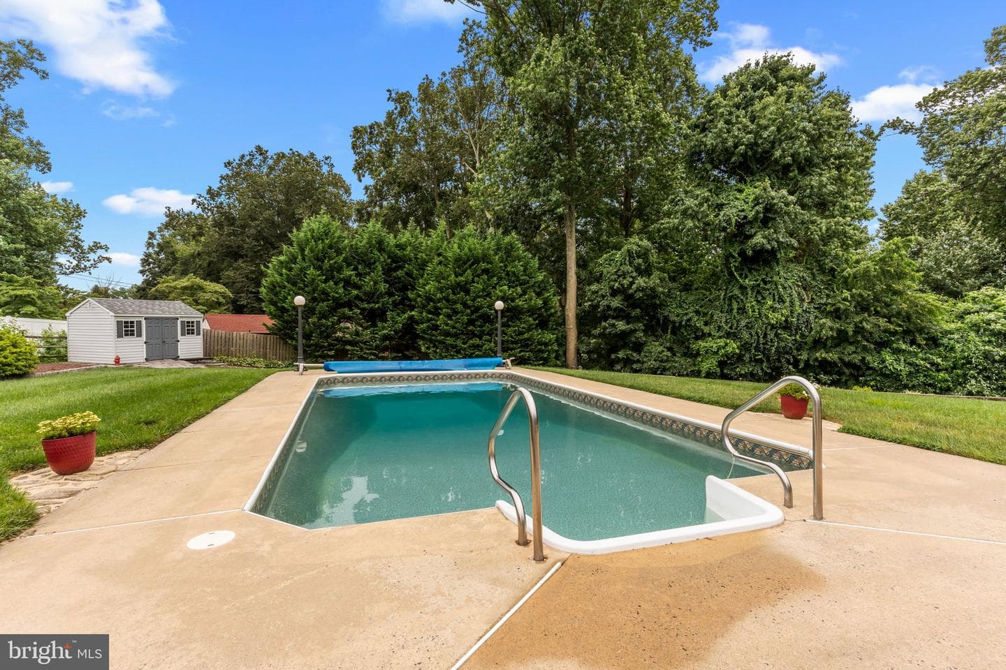 987 Highpointe Circle photo 36