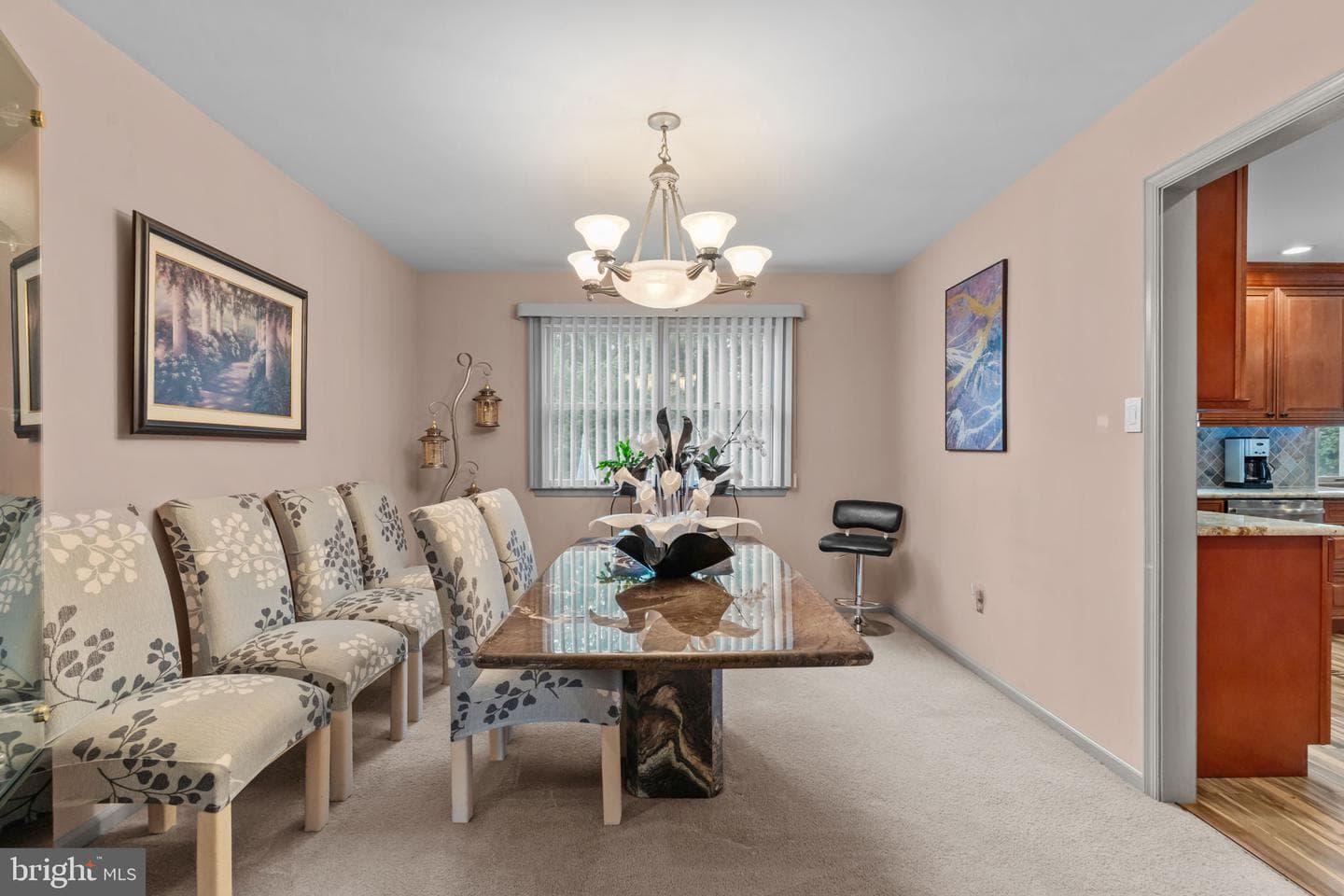 987 Highpointe Circle photo 6