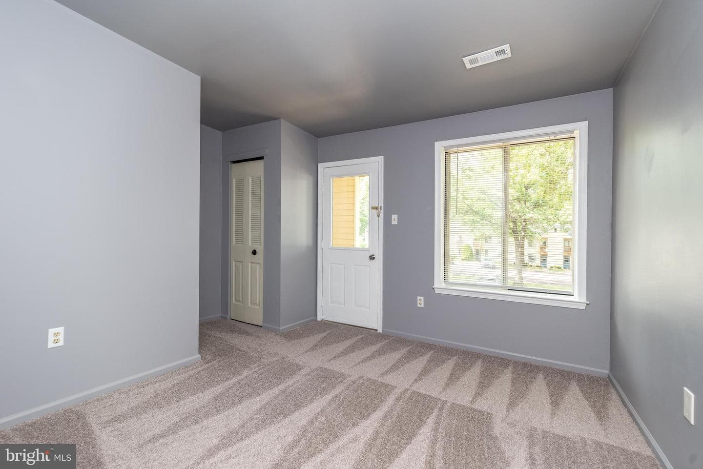 18 Kittery Court photo 9