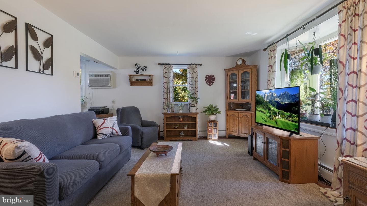 7078 Easton Road photo 9