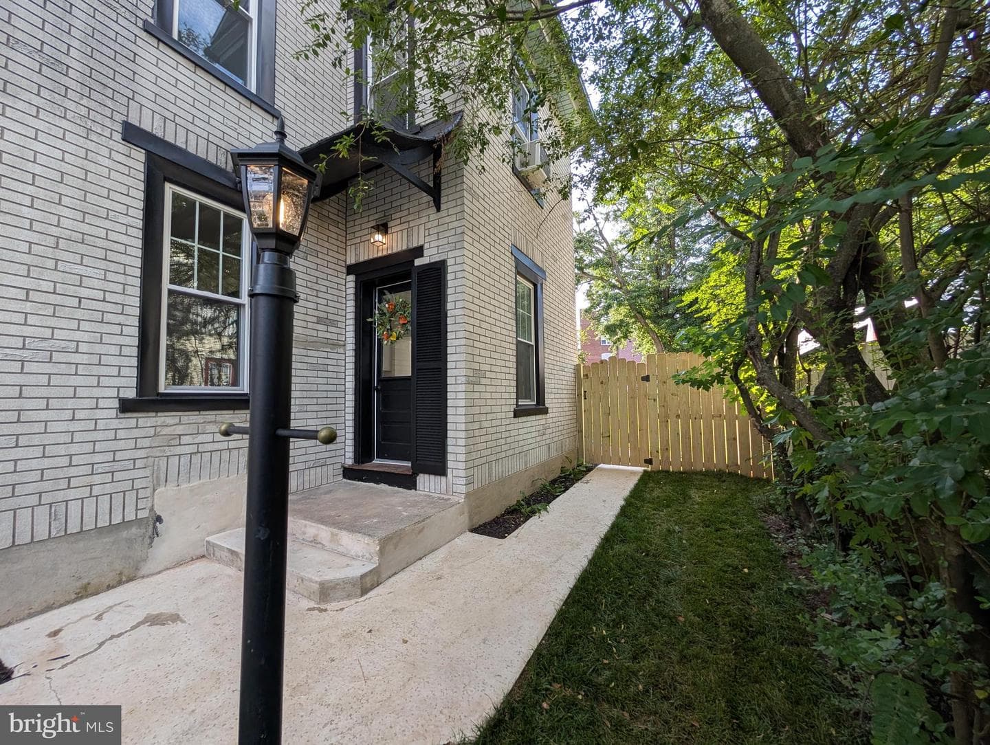 116 S 5th Street photo 8