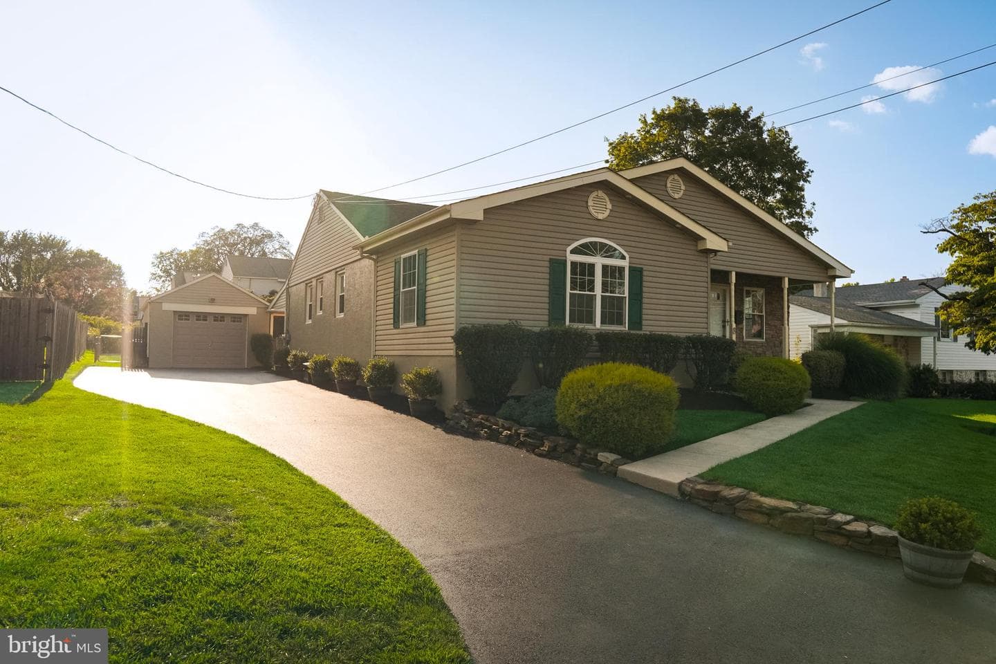 8 McCarthy Avenue photo 1