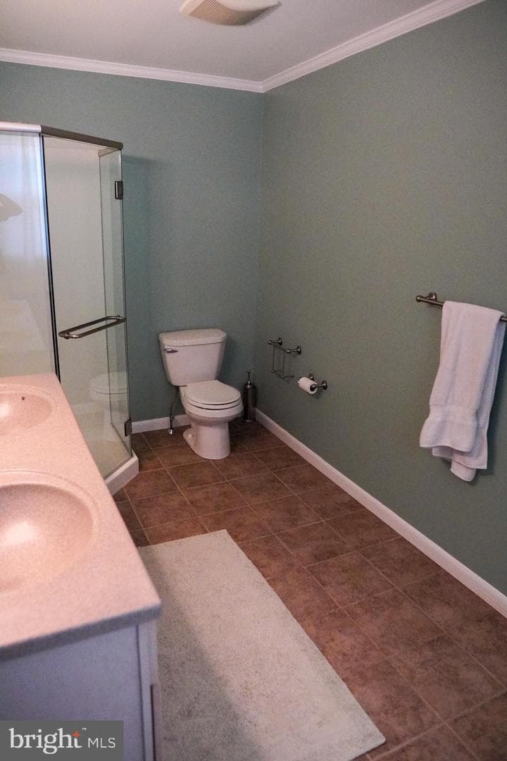 8 McCarthy Avenue photo 17