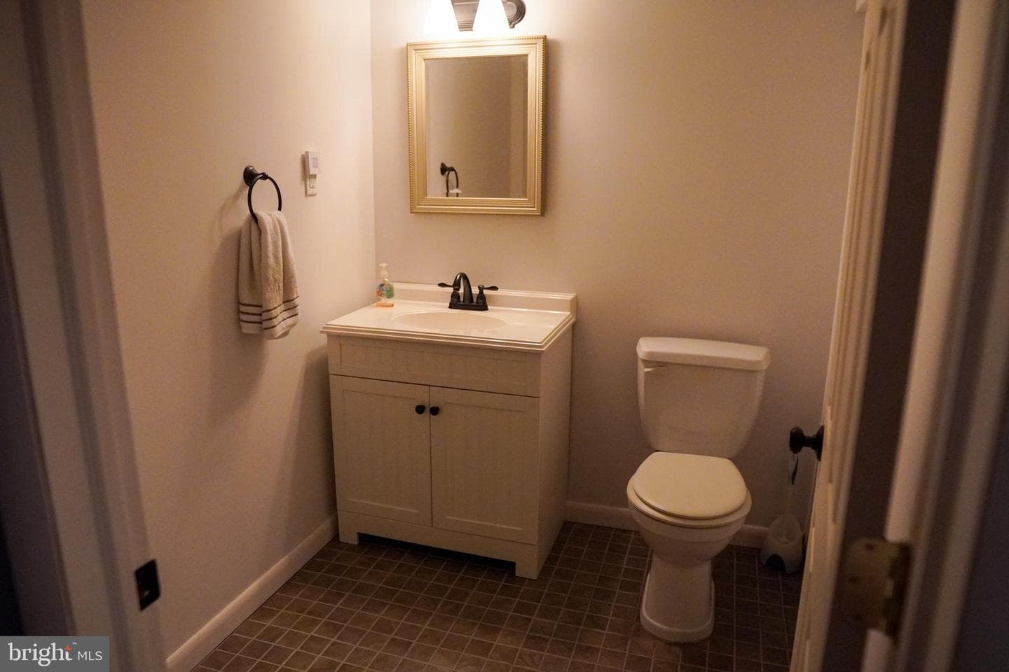 8 McCarthy Avenue photo 33