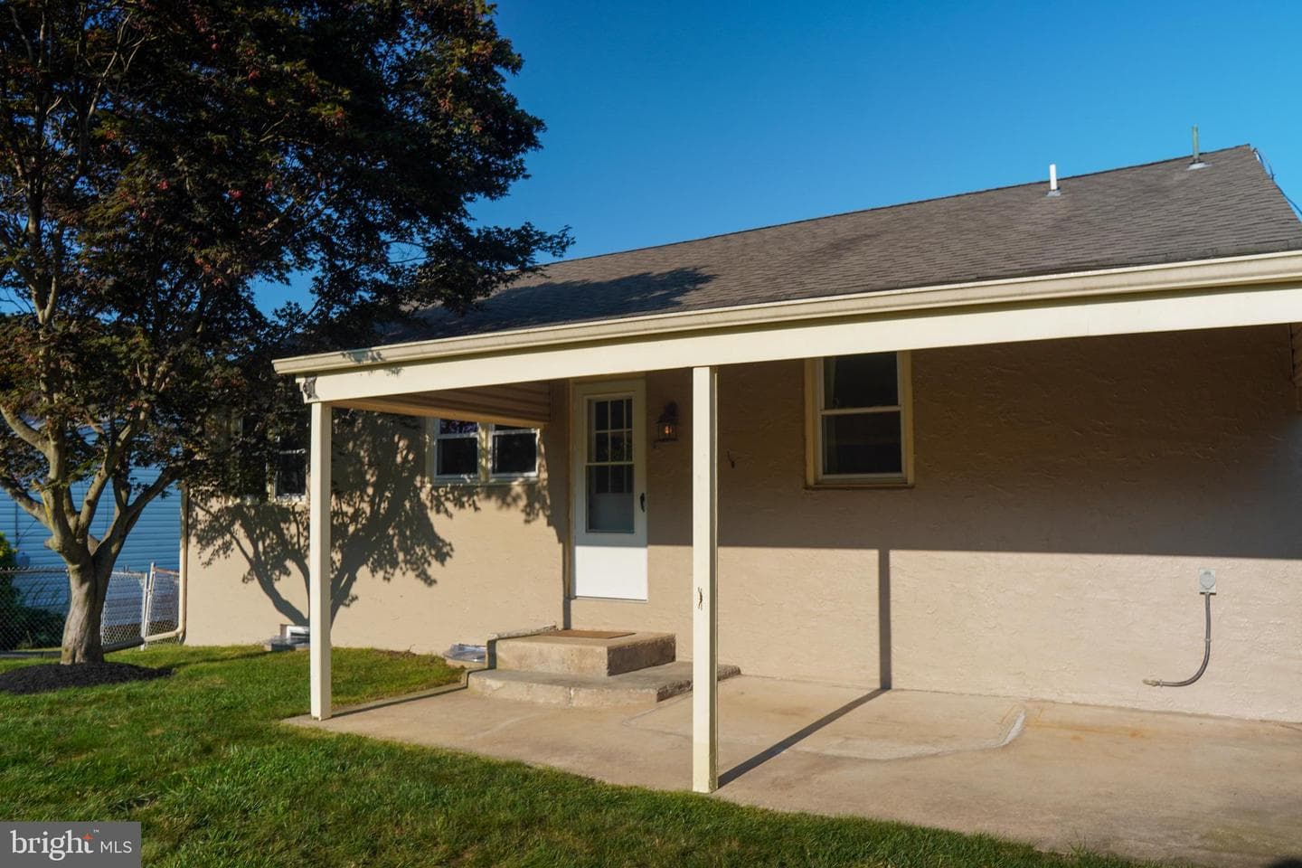 8 McCarthy Avenue photo 5