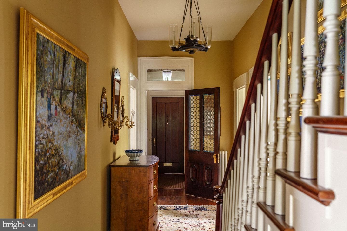 146 E Court Street photo 3