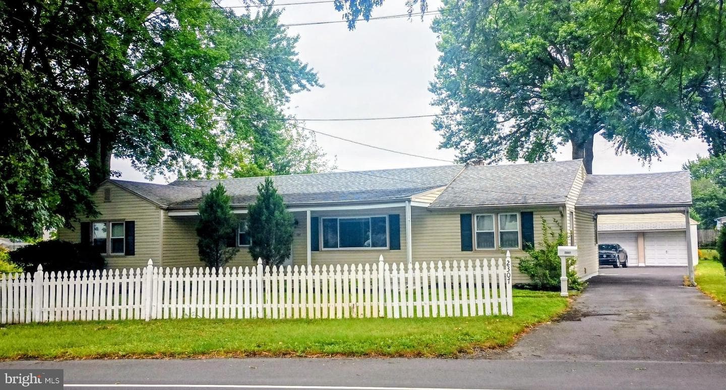 2307 State Road photo 2