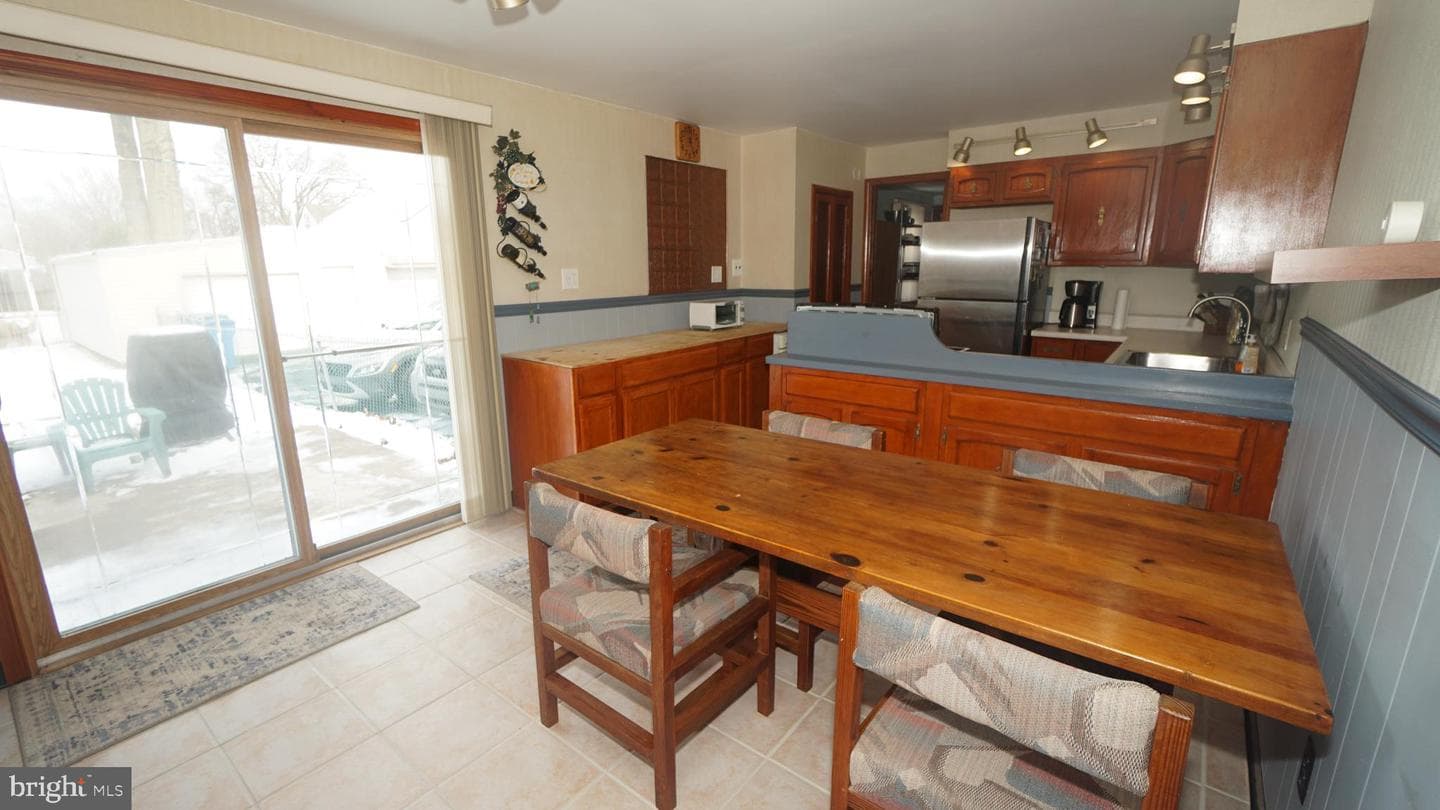 2307 State Road photo 8