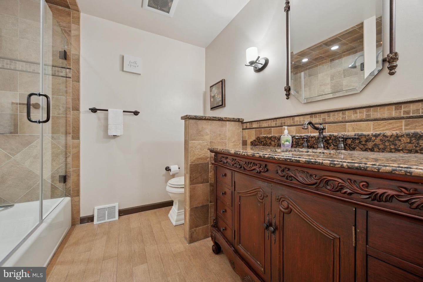 379 Glen Meadow Road photo 19