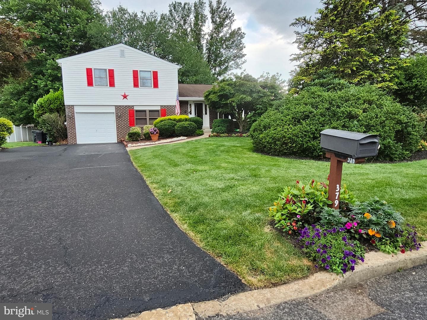 379 Glen Meadow Road photo 4