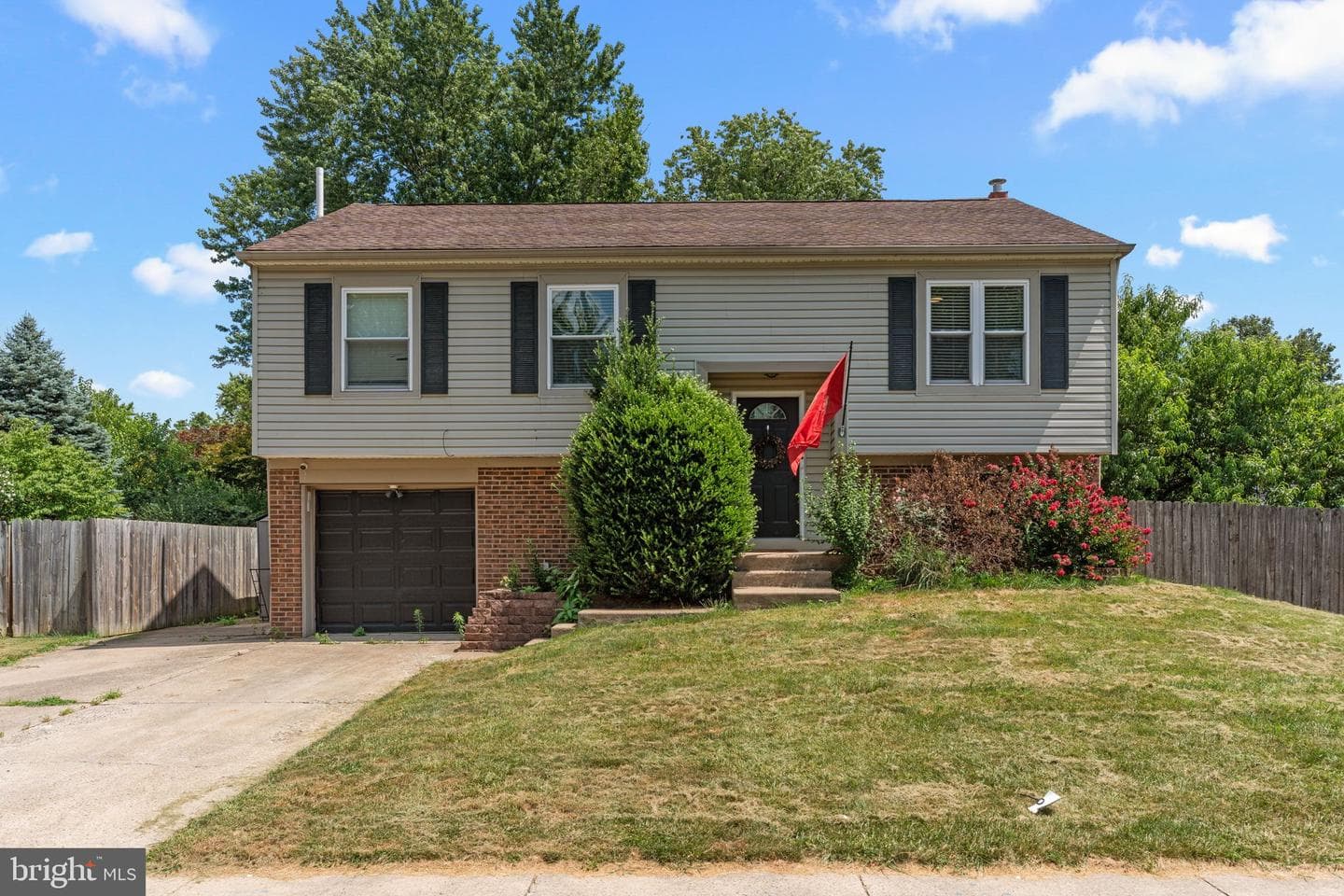 525 Nel Drive photo 3
