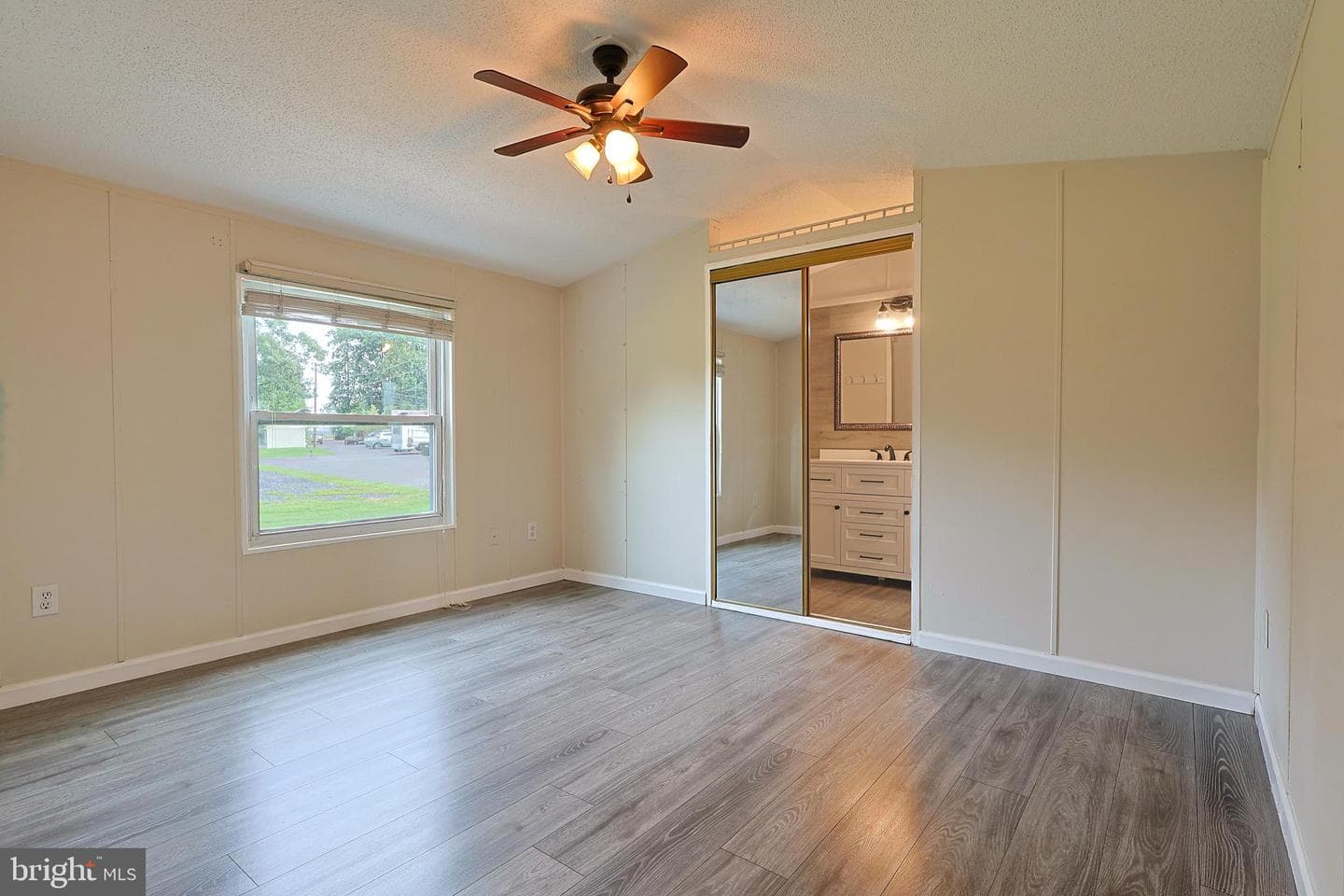 2060 Rohrbach Lane photo 13