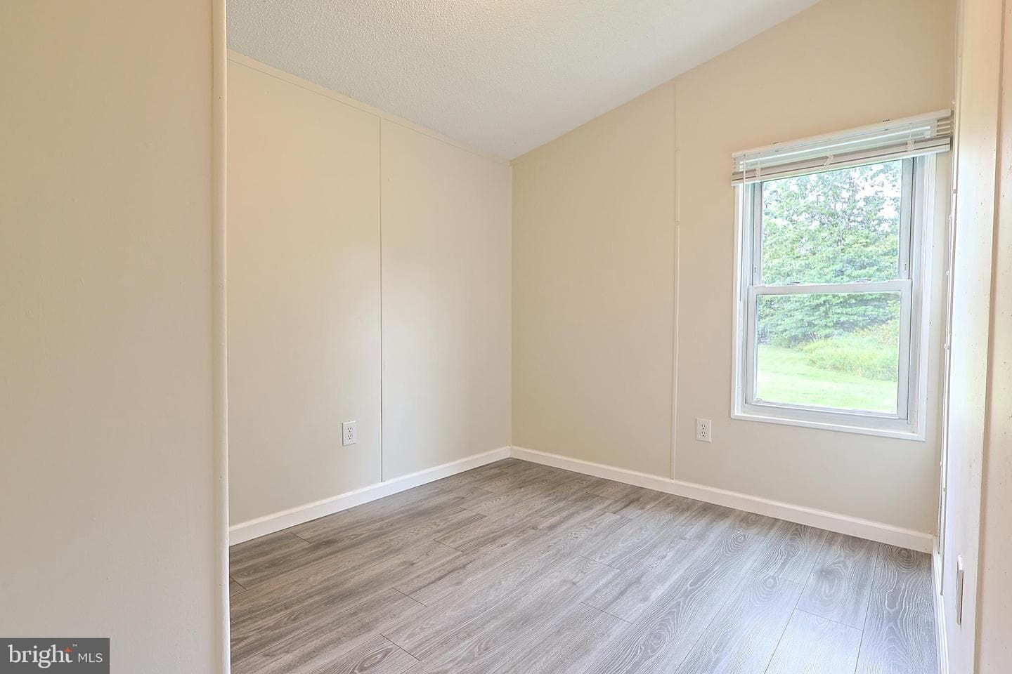 2060 Rohrbach Lane photo 16