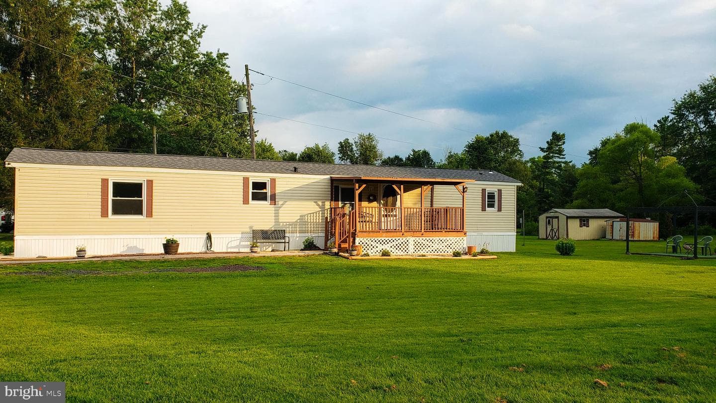 2060 Rohrbach Lane photo 3