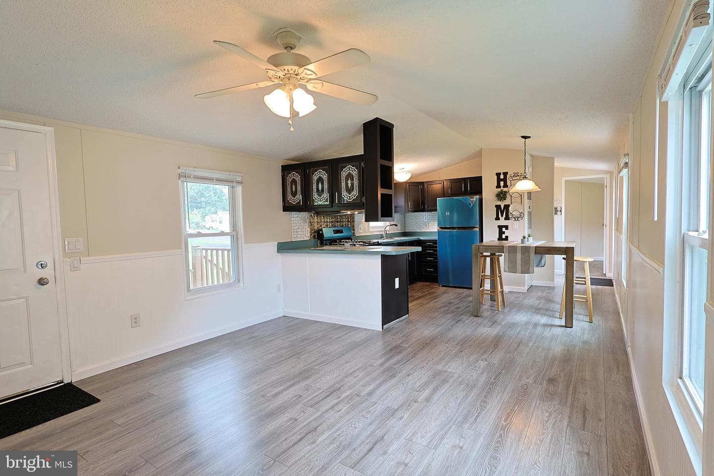 2060 Rohrbach Lane photo 7