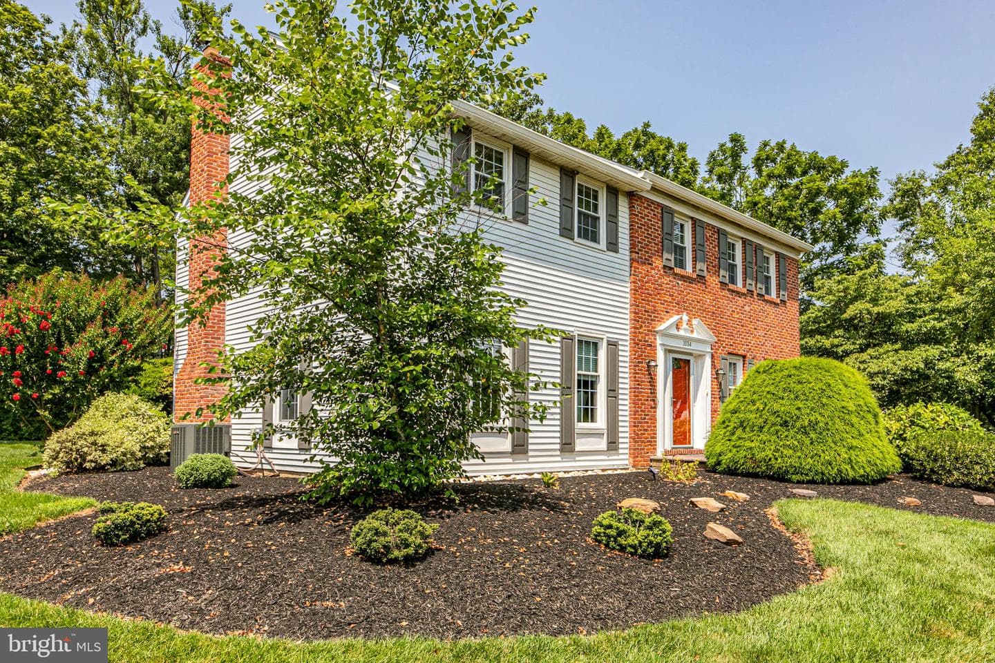 1034 Victory Drive photo 3