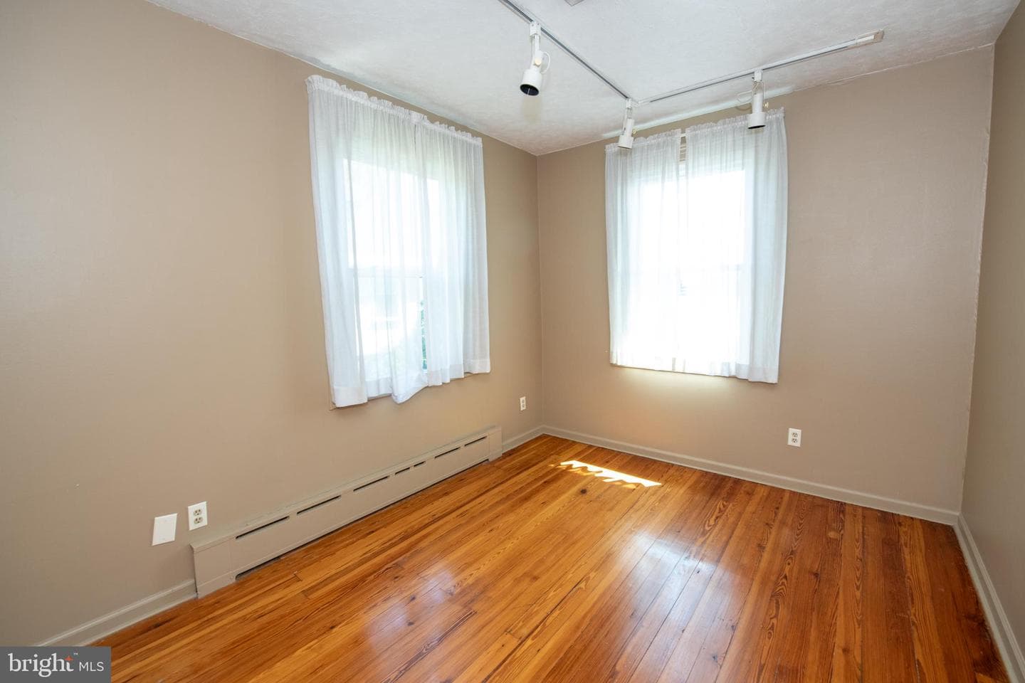 6220 N Radcliffe Street photo 52
