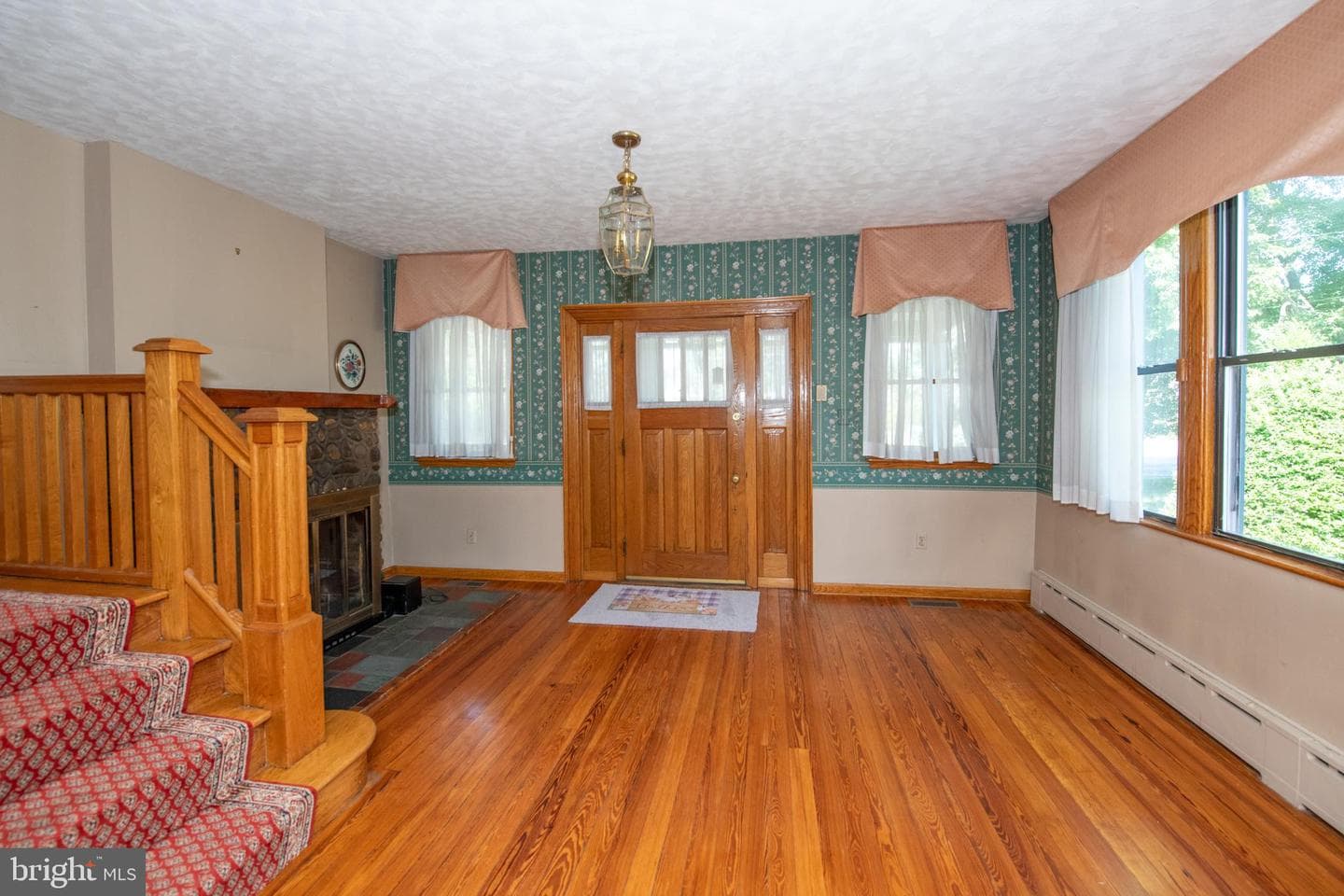 6220 N Radcliffe Street photo 8
