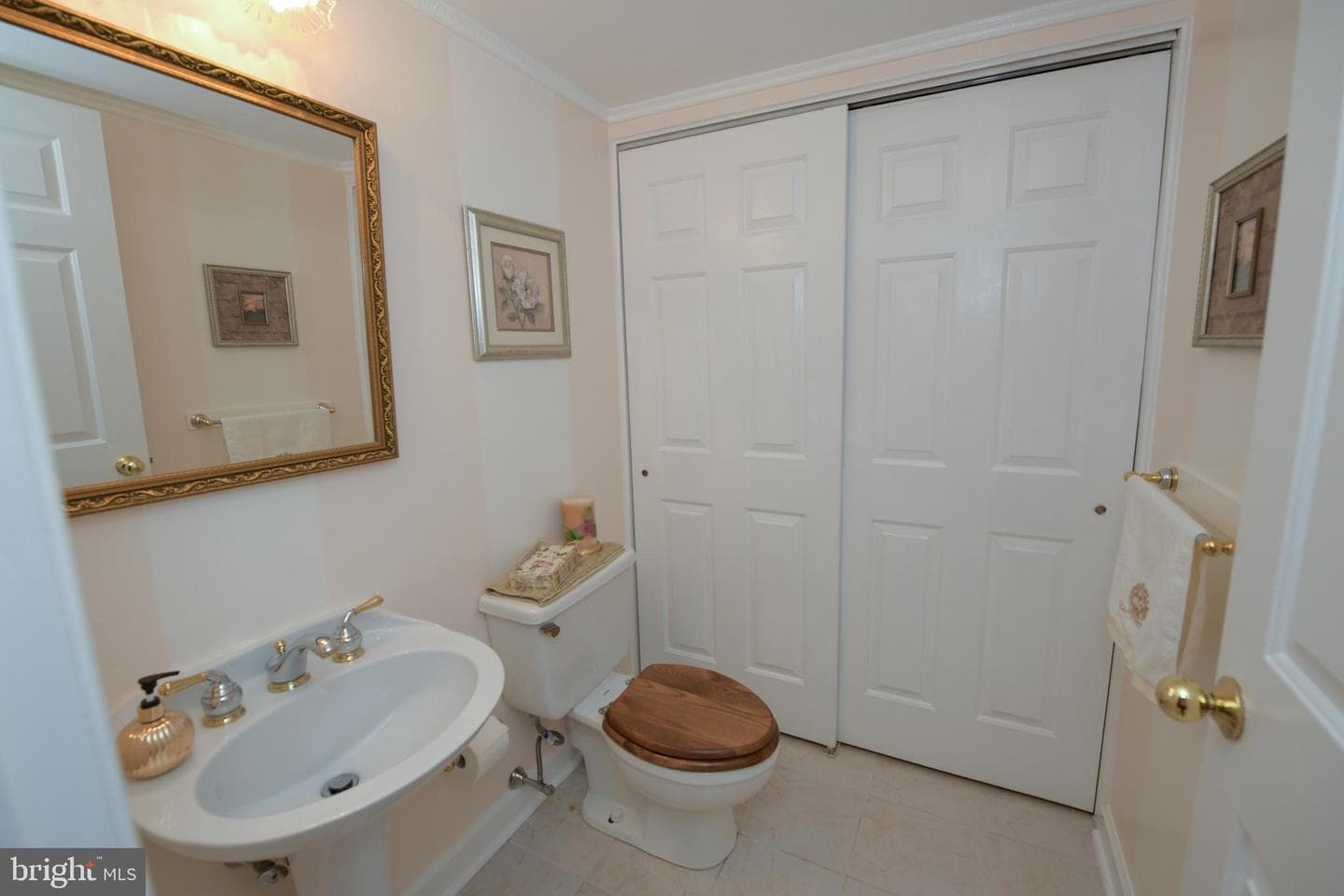 215 Rumford Court photo 22