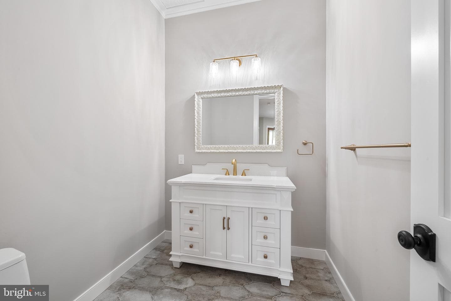 744 Broad Street photo 17