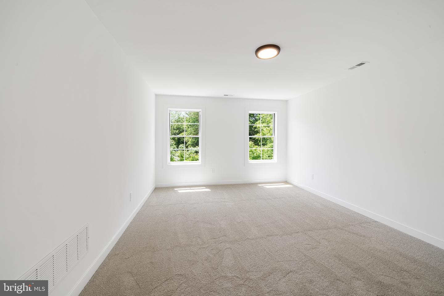 744 Broad Street photo 37