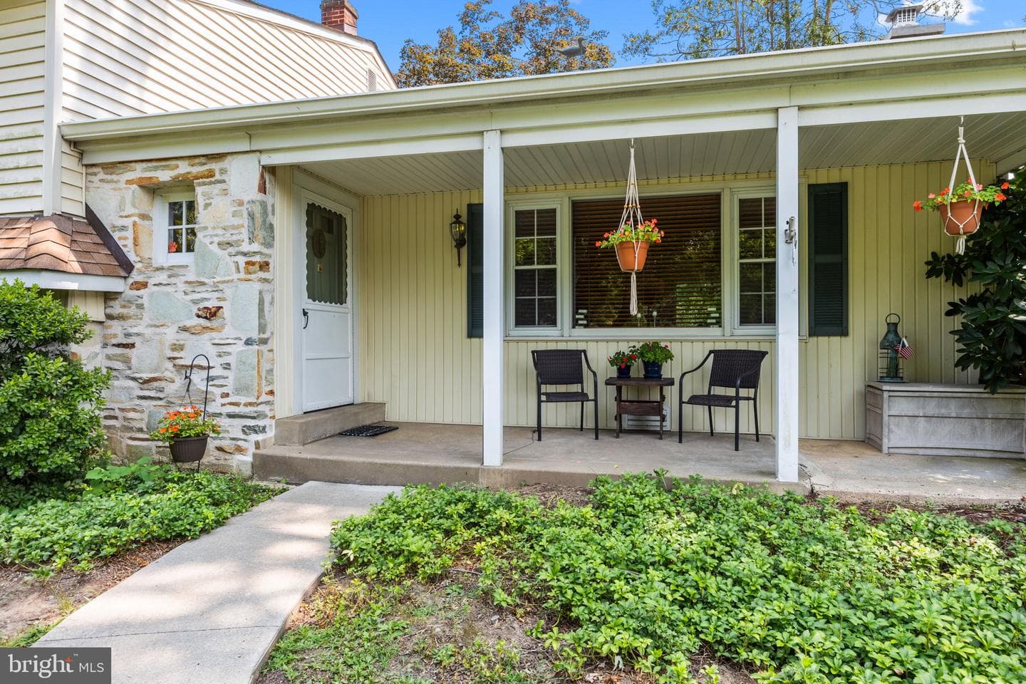2330 Lakeview Drive photo 4