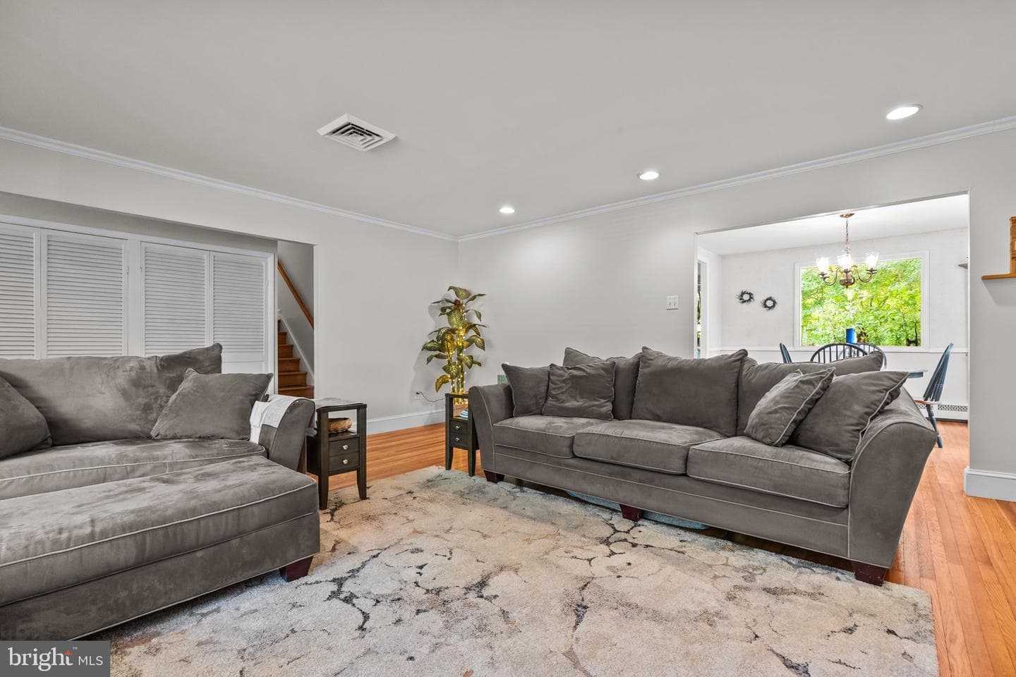 2330 Lakeview Drive photo 8