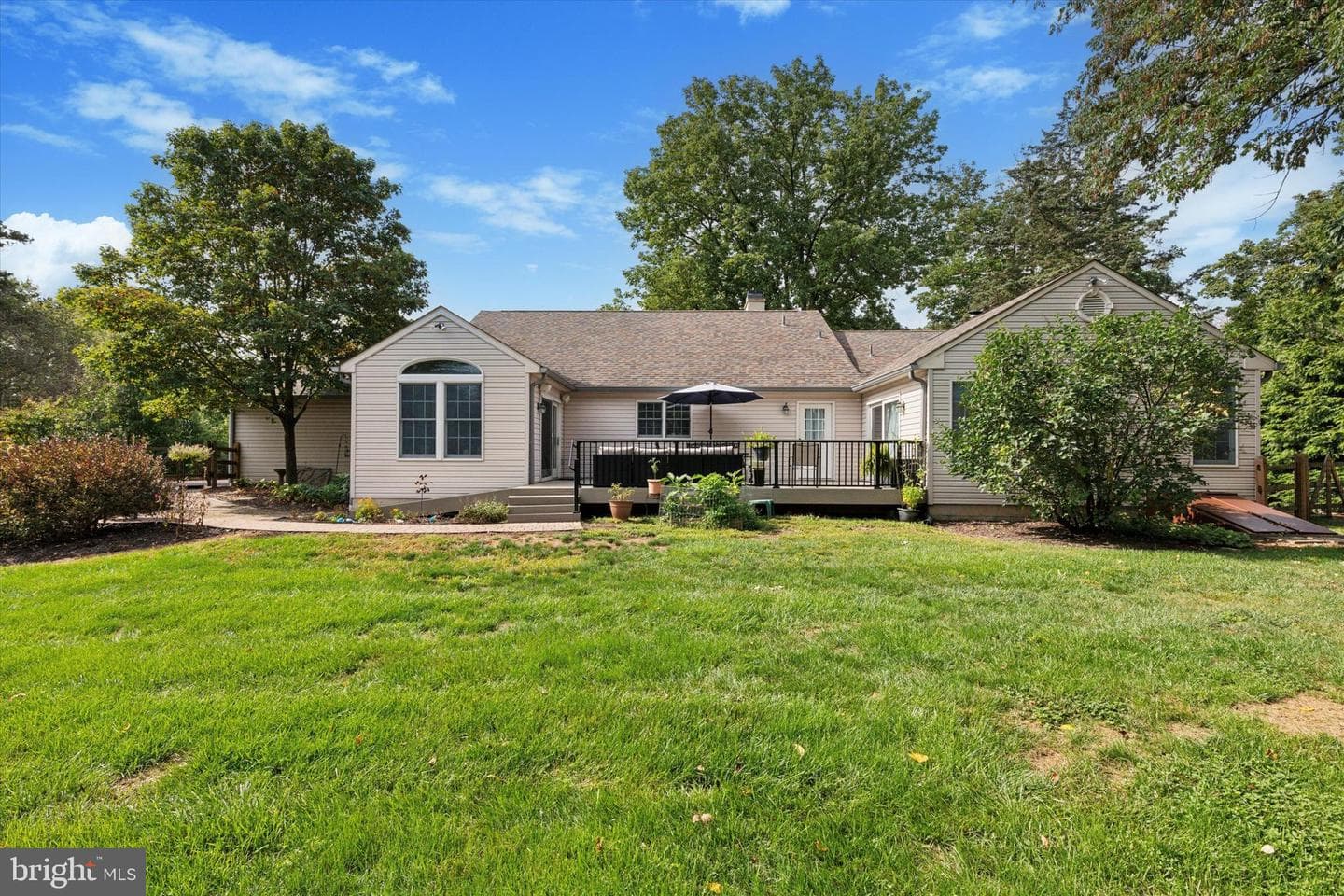 14 Woodside Avenue photo 32