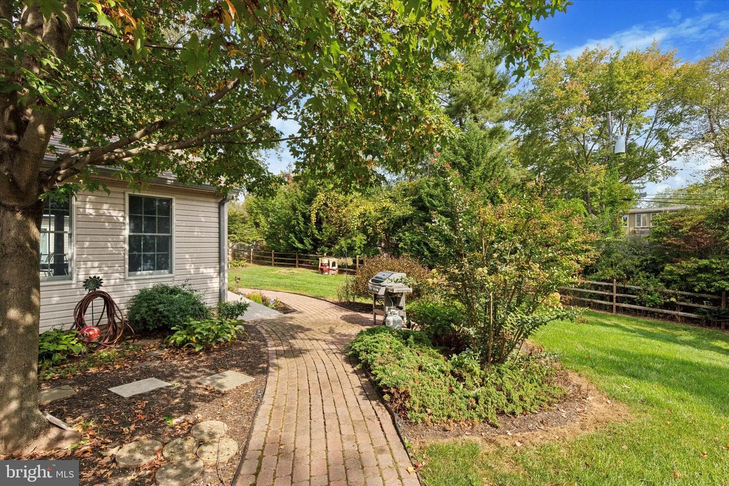 14 Woodside Avenue photo 33