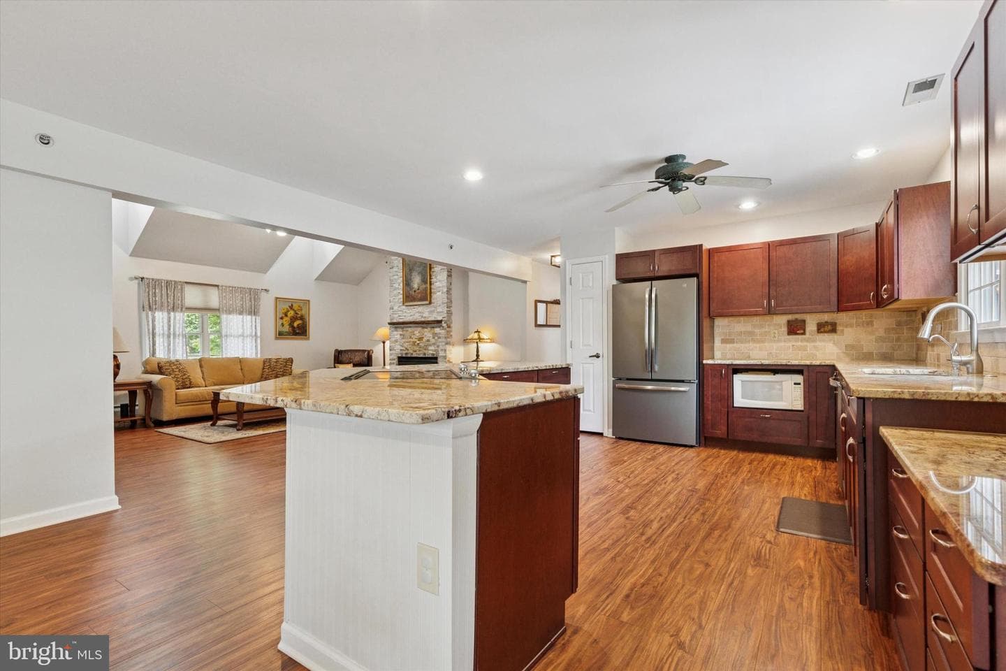 14 Woodside Avenue photo 6