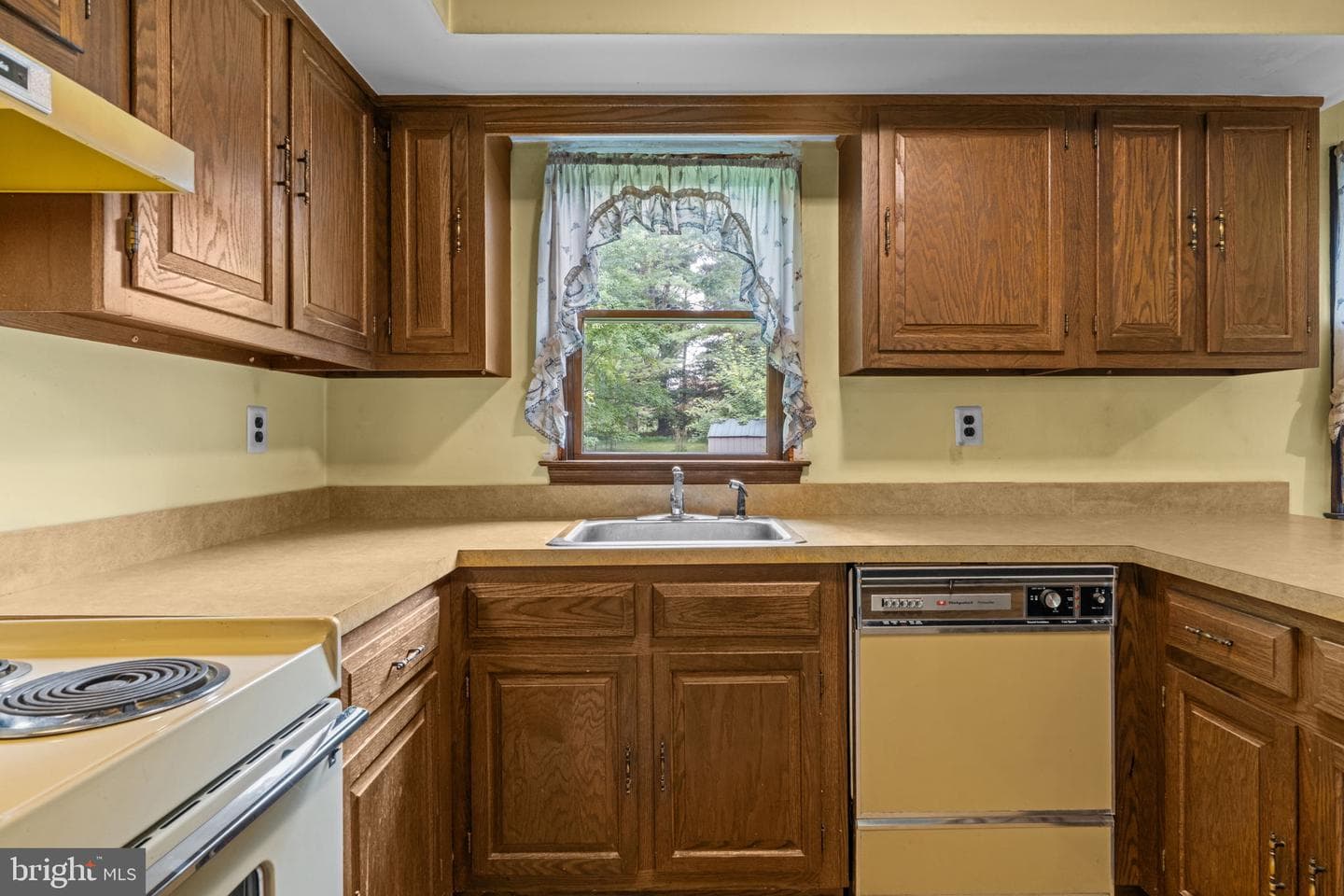 67 Harvest Road photo 11